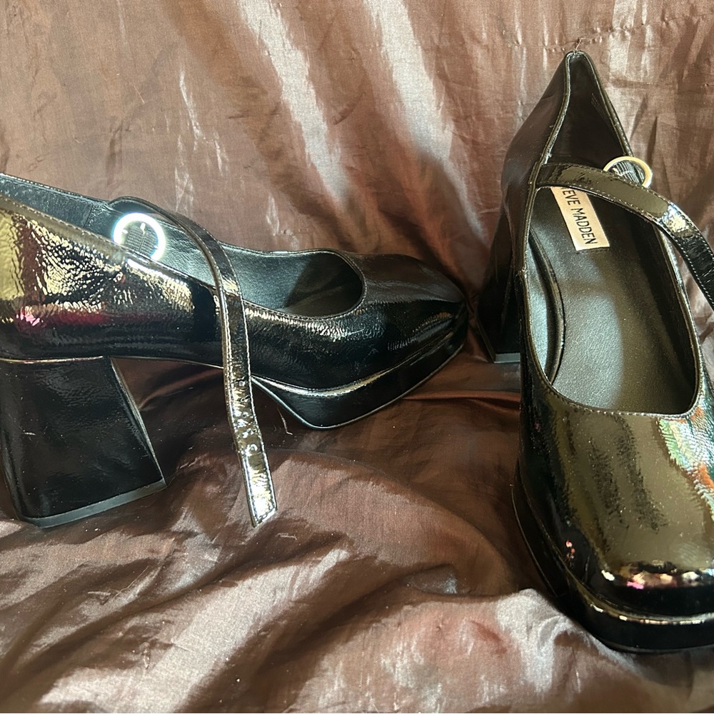 Steve Madden Glossy Black Mary Jane Heels